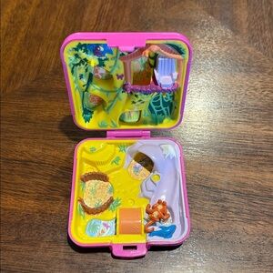 Vintage Polly Pocket 1989 - Polly’s Wildlife Park - Compact + Additional Piece!!